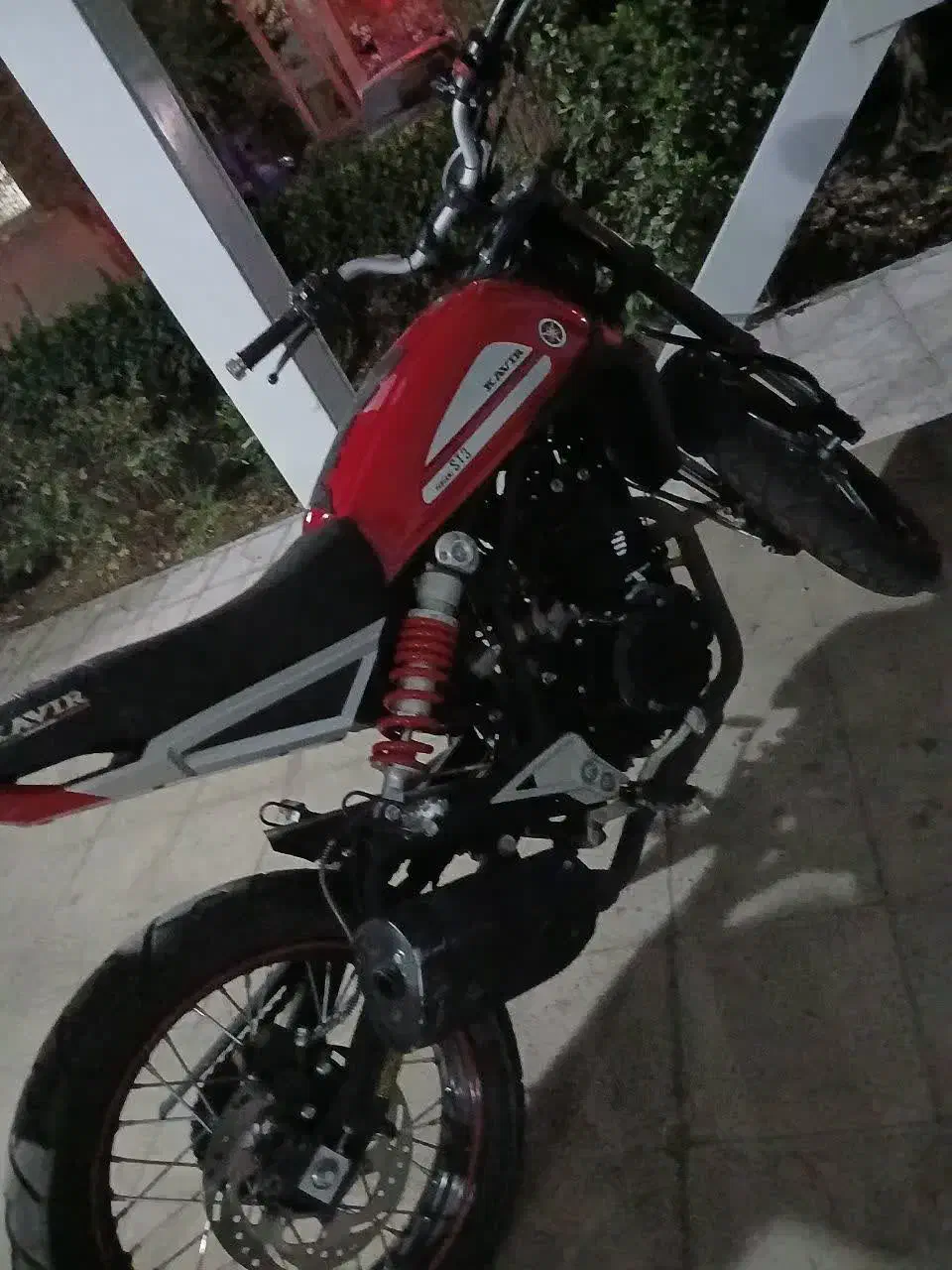 موتور کافه ریس st3|موتورسیکلت|اندیشه, اندیشه فاز ۴|دیوار