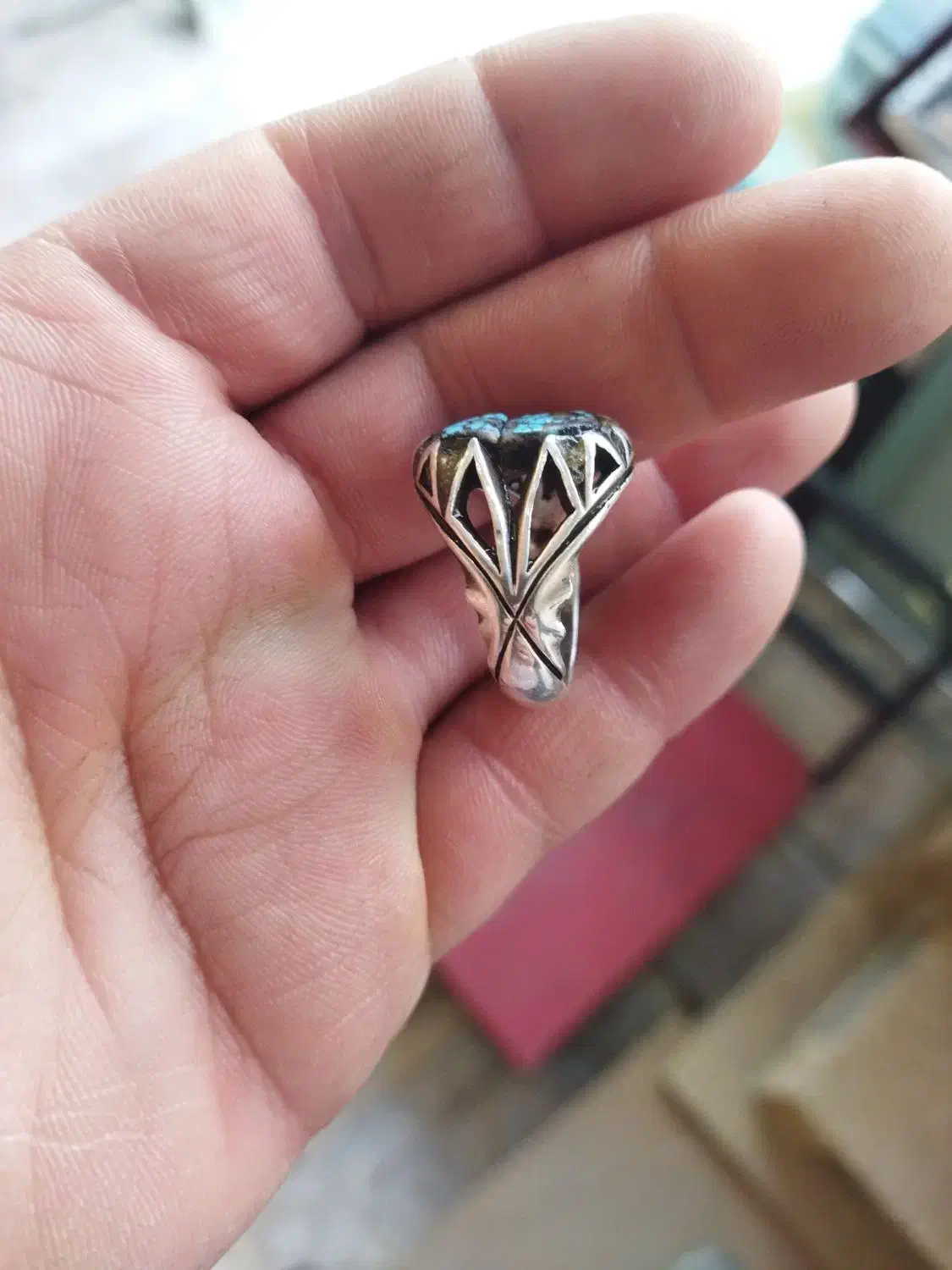 انگشتر|جواهرات|مشهد, کوشش|دیوار