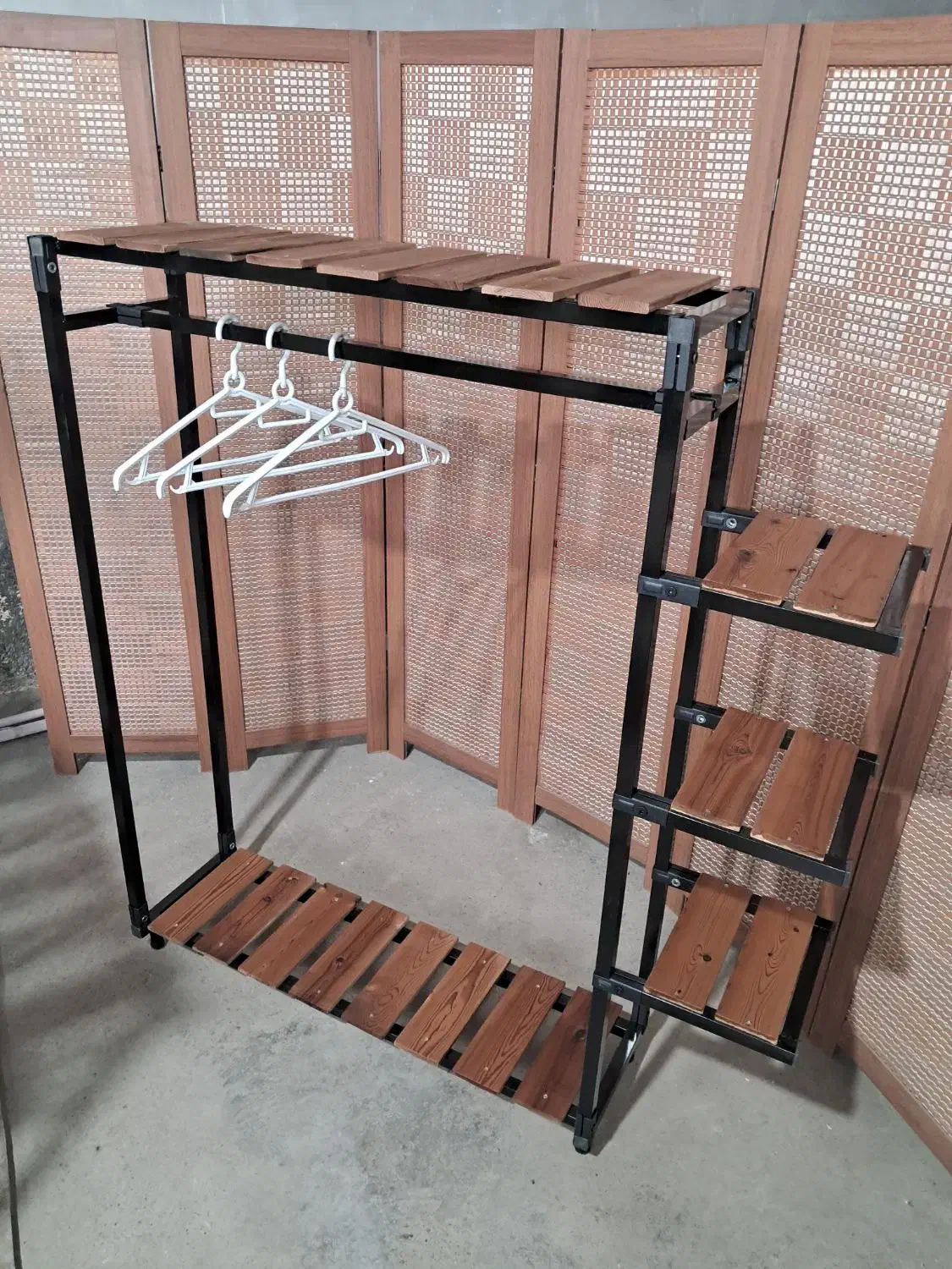 رگال لباس|بندرخت و رخت‌آویز|تبریز, |دیوار