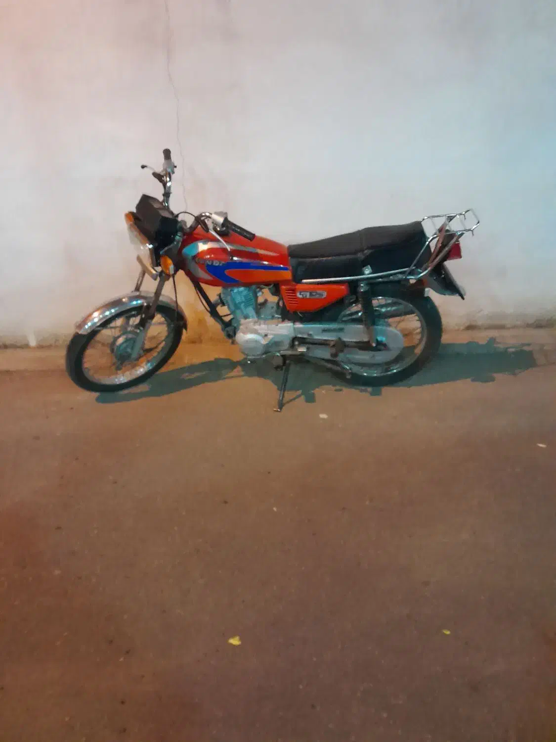 موتور هوندا ۱۲۵ سیلندر بزرگ|موتورسیکلت|کیاشهر, |دیوار