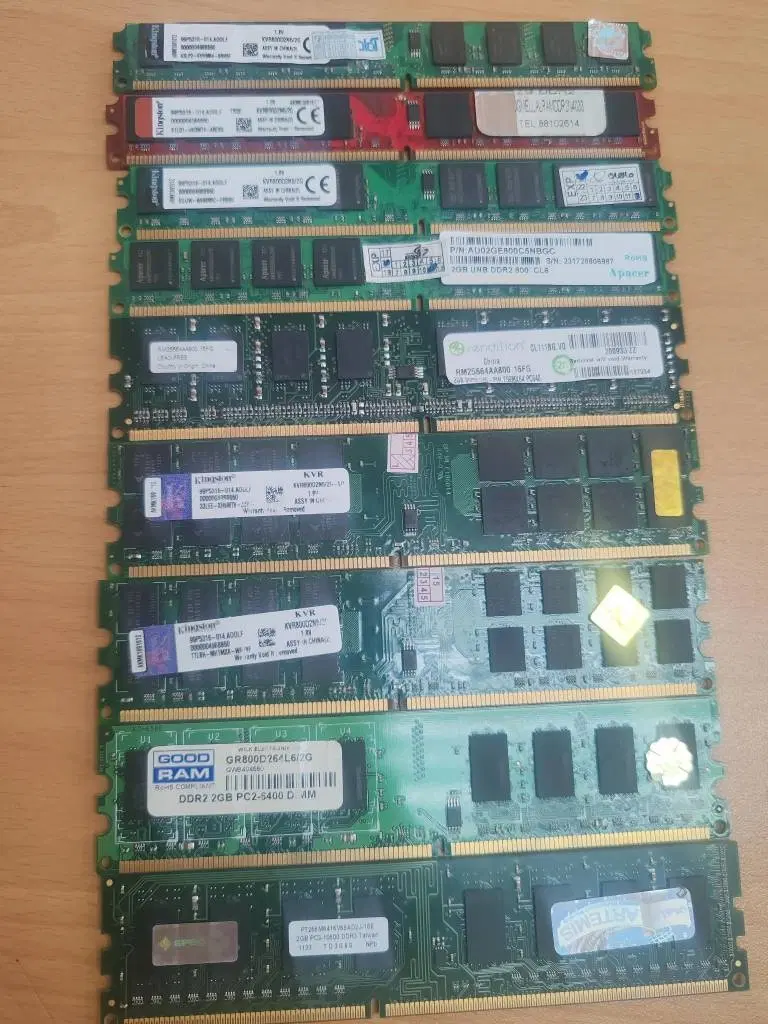 RAM 2G DDR2|قطعات و لوازم جانبی رایانه|اصفهان, تخت فولاد|دیوار