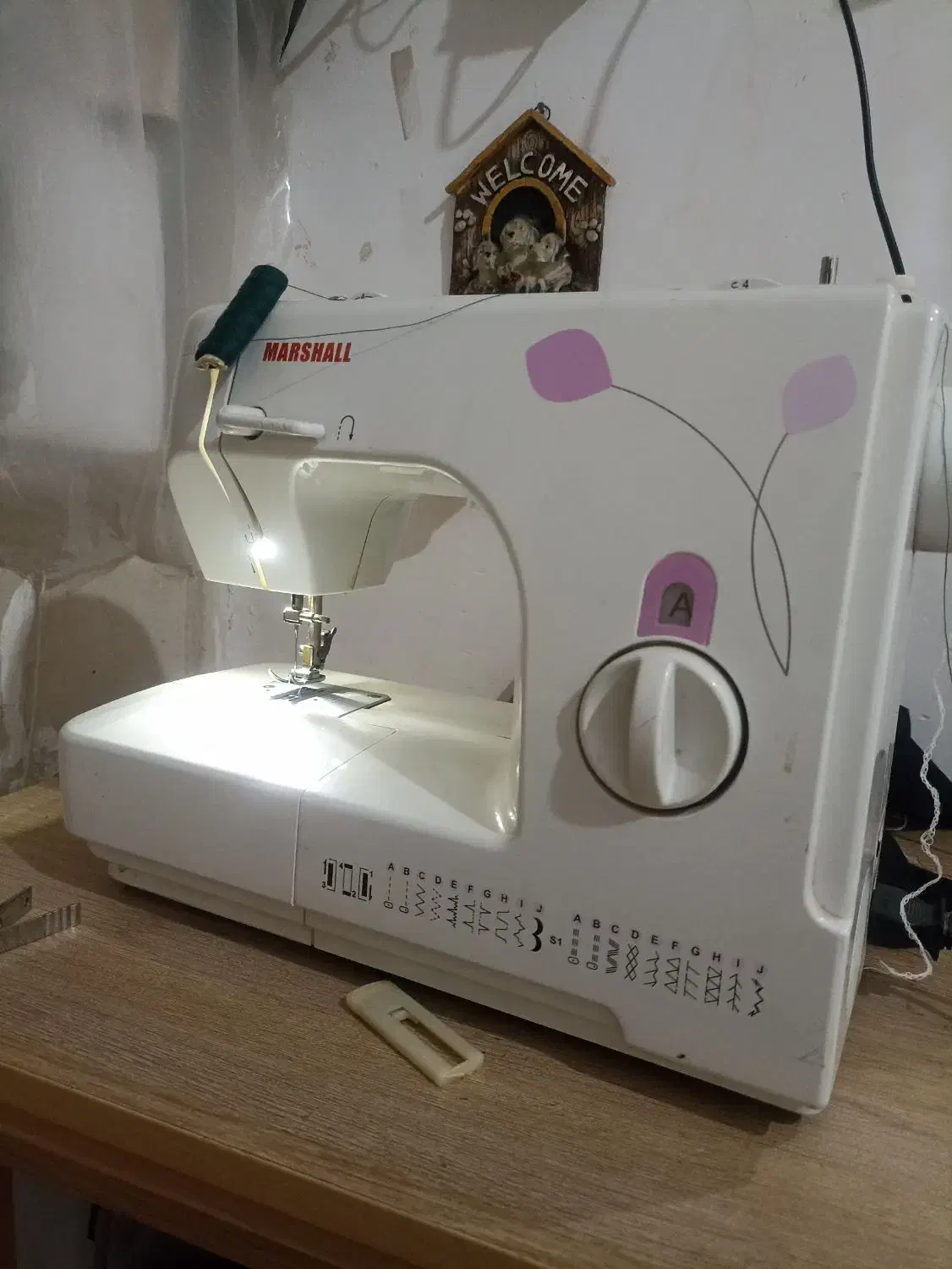 چرخ خیاطی مارشال کم کار با میز|چرخ خیاطی و ریسندگی|تربتحیدریه, منصوریه|دیوار