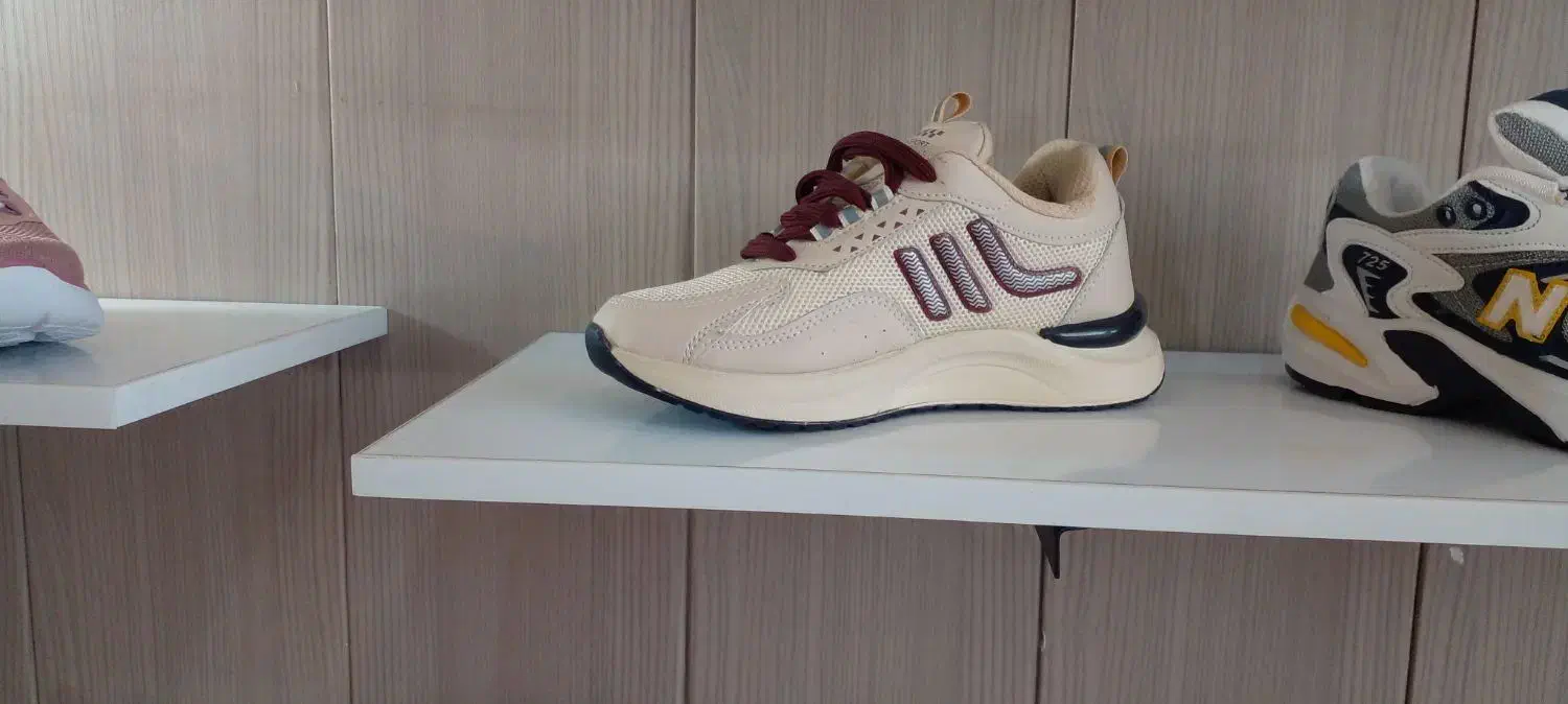 کفش۲|کیف، کفش، کمربند|داراب, |دیوار