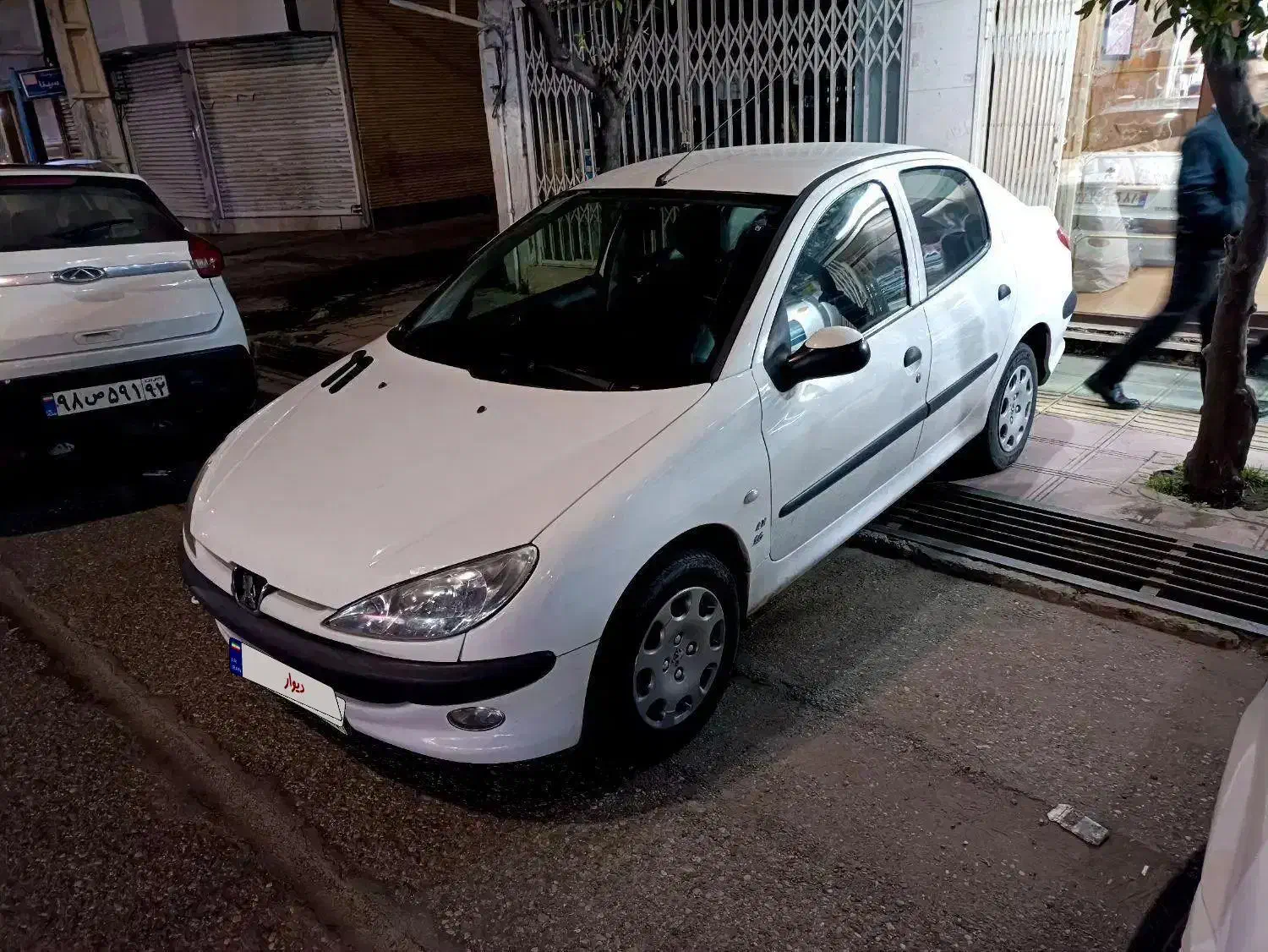 فروش پژو ۲۰۶ sd v8 مدل ۹۸ کم کارکرد|خودرو سواری و وانت|بابل, |دیوار
