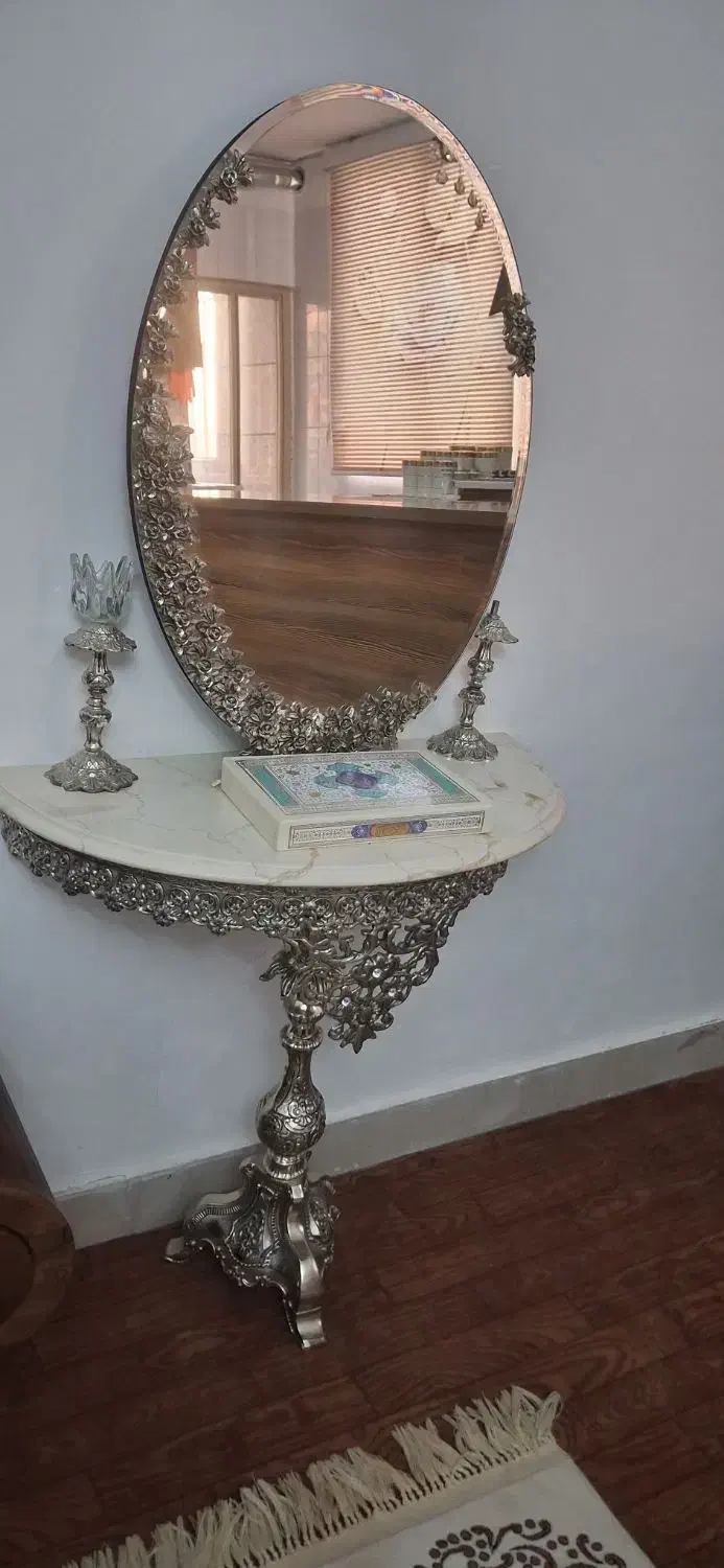 آئینه شمعدان|آینه|کرج, دهقان ویلا|دیوار