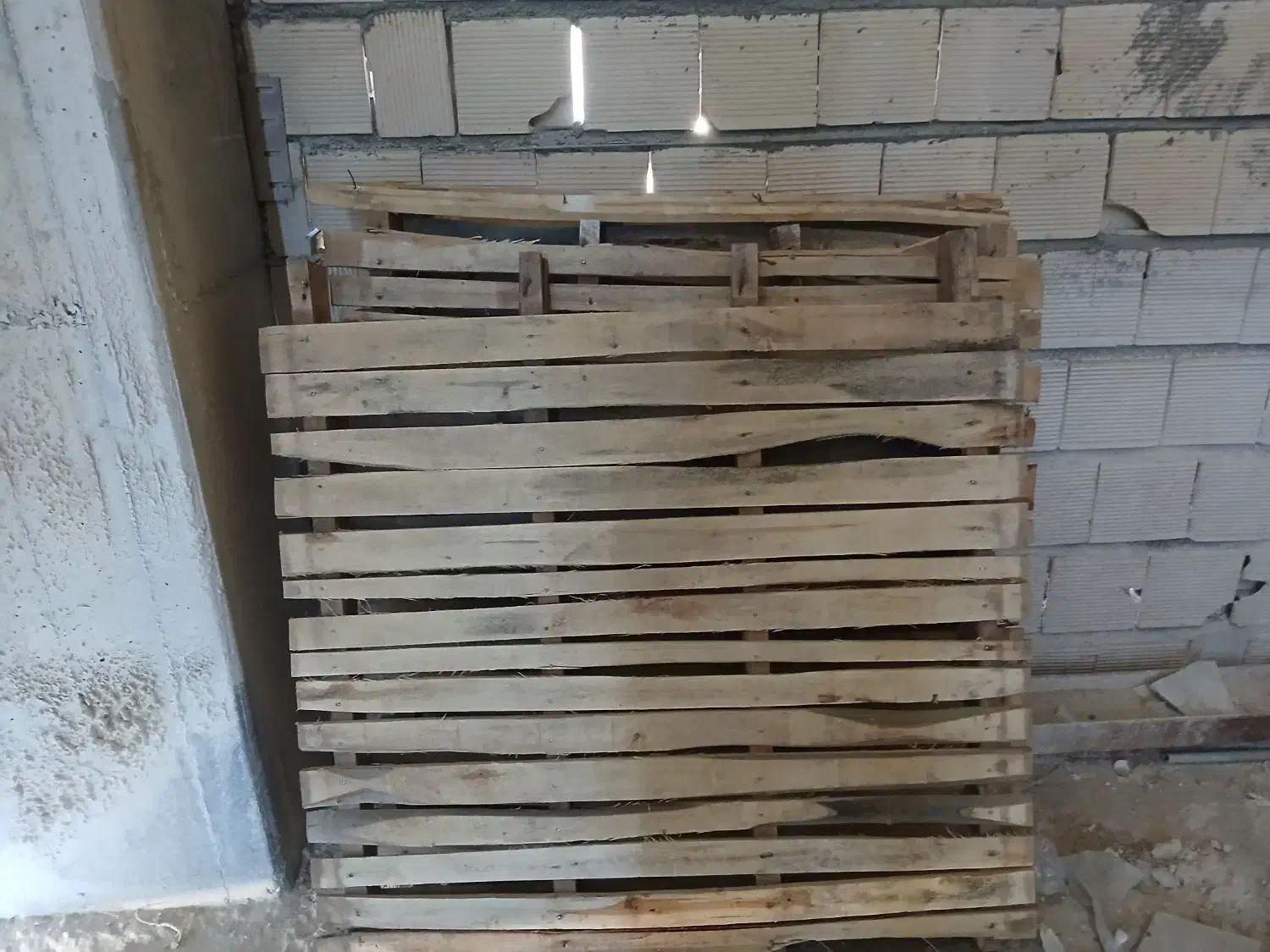 پالت چوبی|ابزارآلات|بروجرد, |دیوار