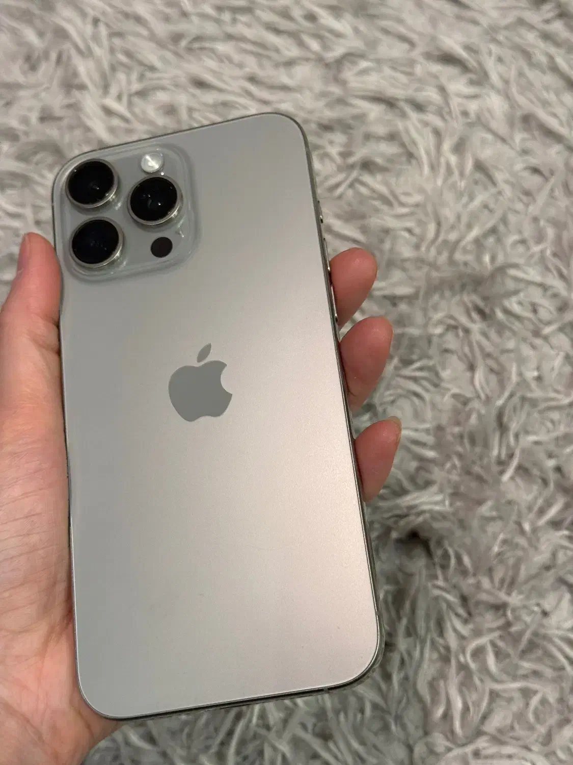 ۱۶ پرو مکس ۲۵۶ ، باتری ۹۹|موبایل|اصفهان, جلفا|دیوار