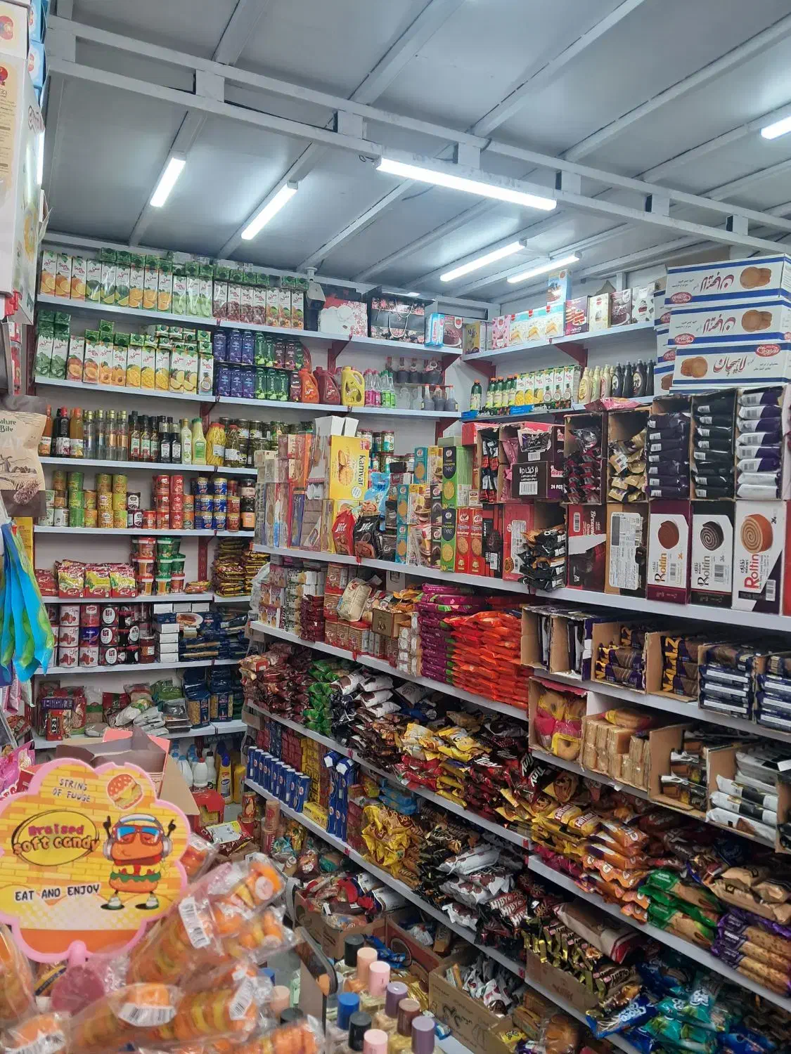 کارگر سوپرمارکت|استخدام خدمات فروشگاه و رستوران|تهران, شهرک چیتگر|دیوار