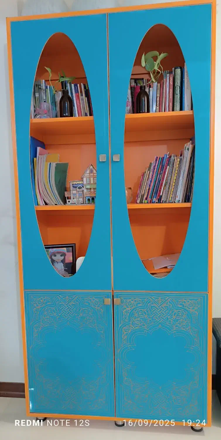 فروش کتابخانه درحد نو|کتابخانه، شلف، قفسه‌های دیواری|شیراز, شهرک گلدشت حافظ‎|دیوار