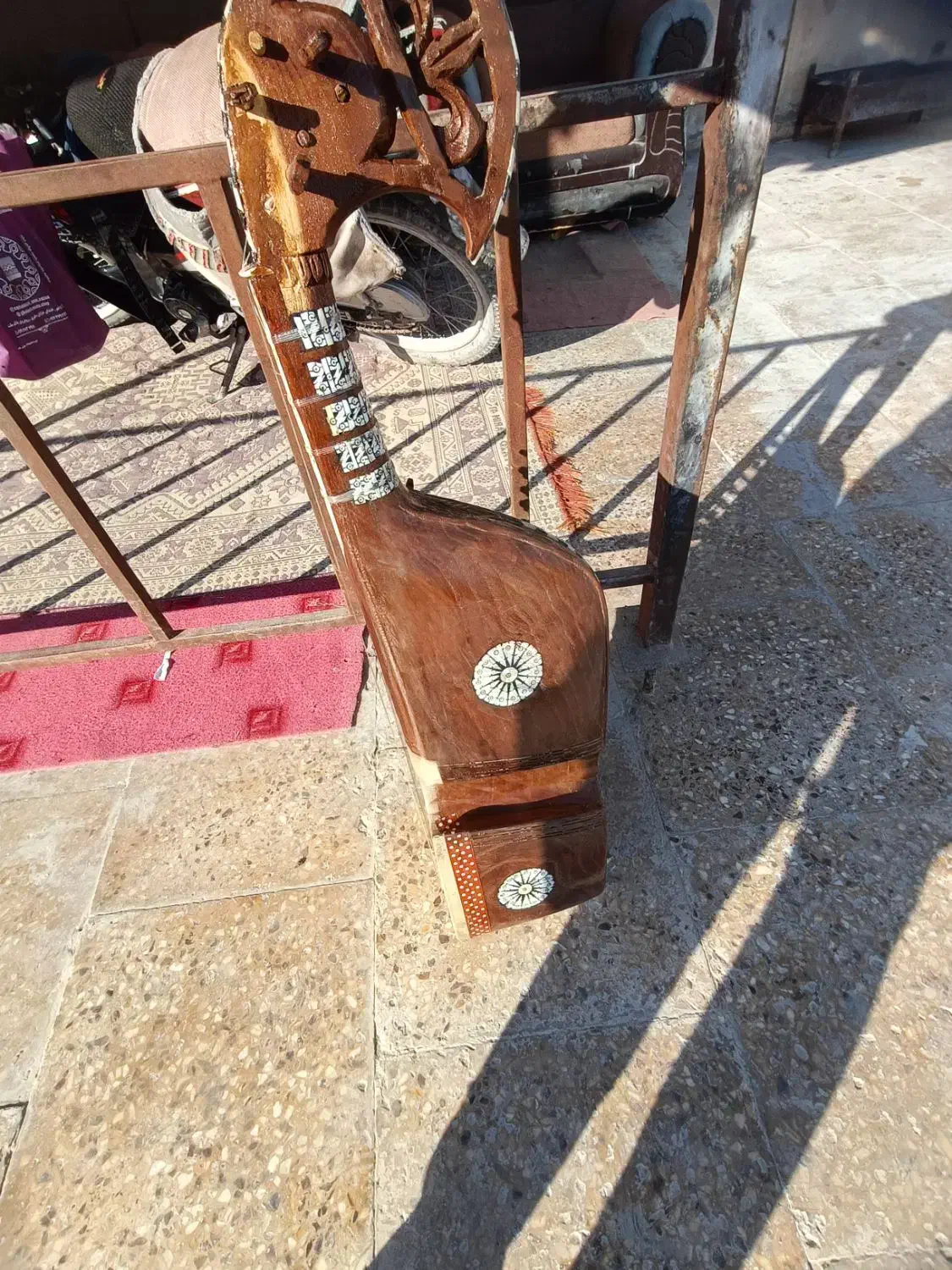 ساز رباب درجه یک درحد نو|سازهای سنتی|برازجان, |دیوار