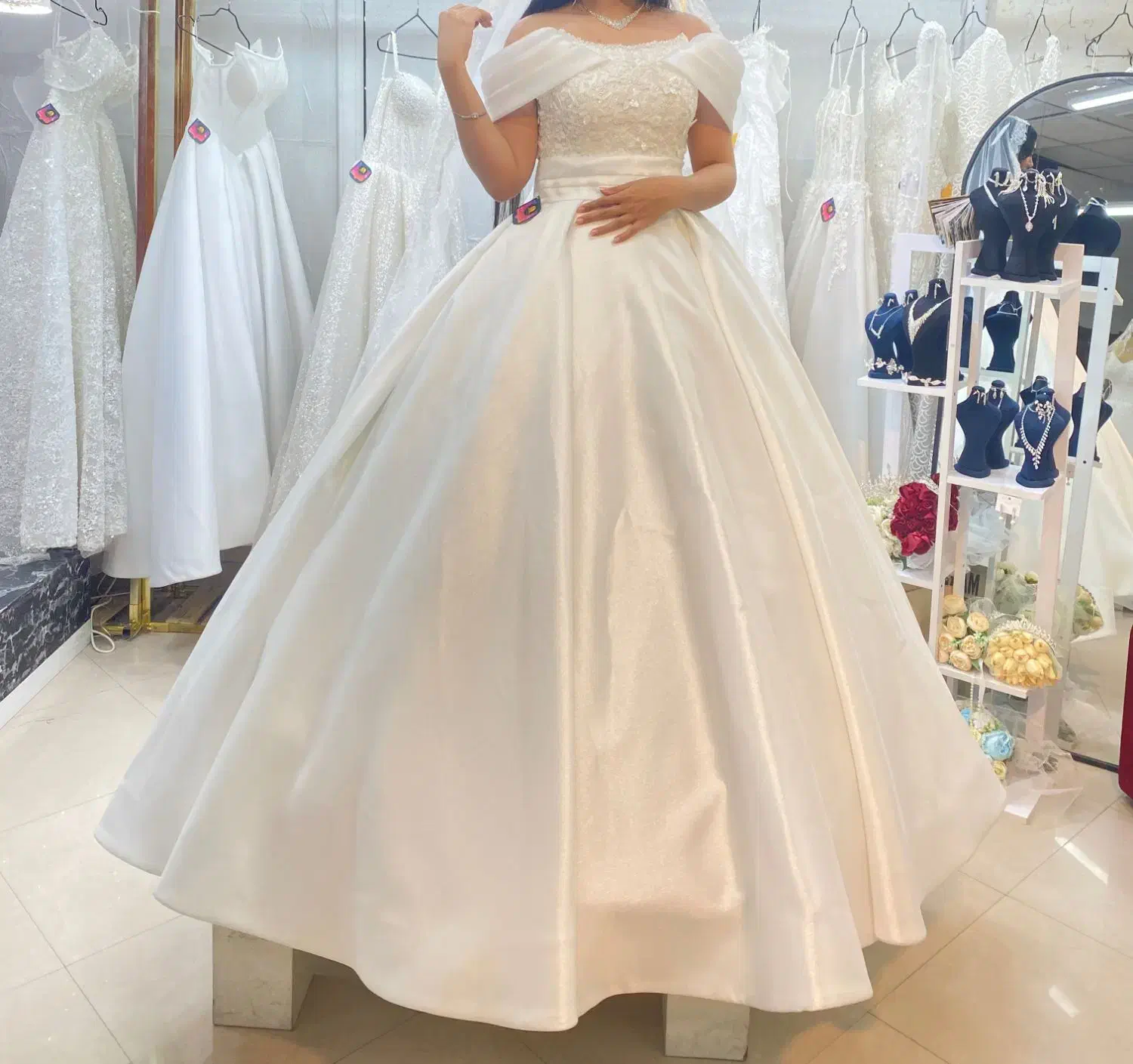 مدل لباس عروس و مجلسی سایز۳۸|لباس|مشهد, عامل|دیوار