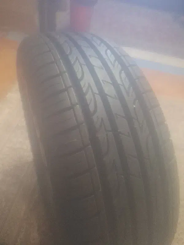 لاستیک ۱۴R.ر۱۸۵.۶۵|قطعات یدکی و لوازم جانبی|نائین, |دیوار