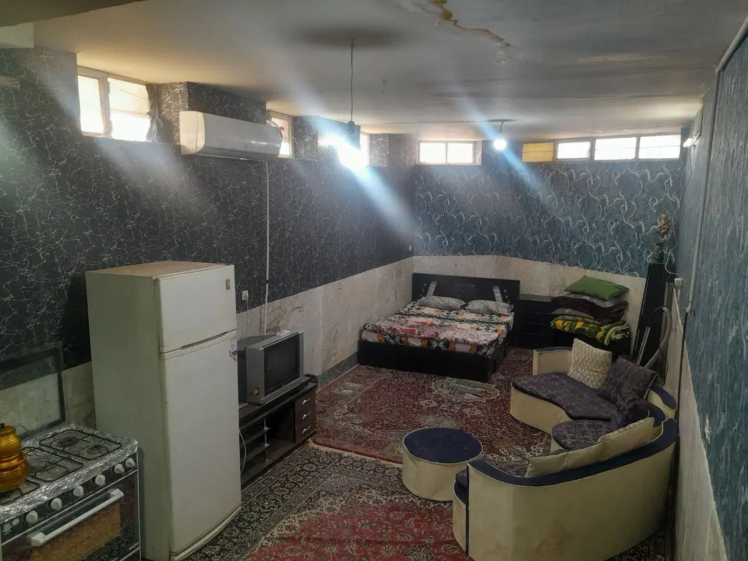 سویت منزل ۵۰ متری کاملا دربست کولر گازی دار|اجارهٔ کوتاه‌مدت آپارتمان و سوئیت|قم, قلعه عموحسین|دیوار