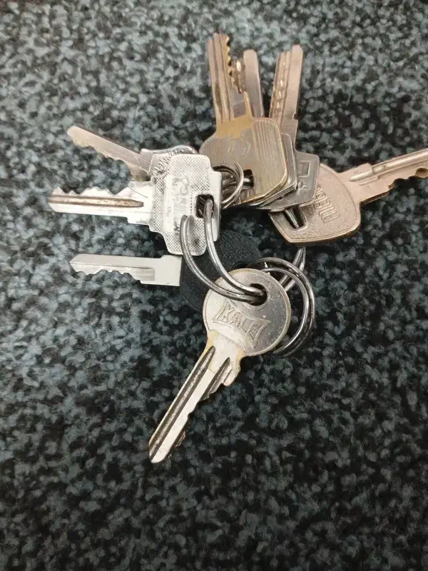 کلید پیداشده|اشیا|اندیمشک, |دیوار