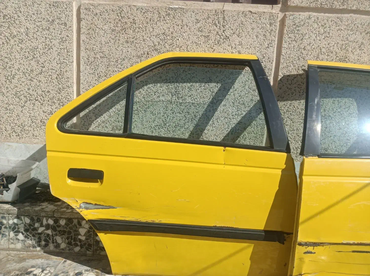 سه عدرب پژو 405تاکسی یک عدد درب صندوق عقب|قطعات یدکی و لوازم جانبی|بم, |دیوار