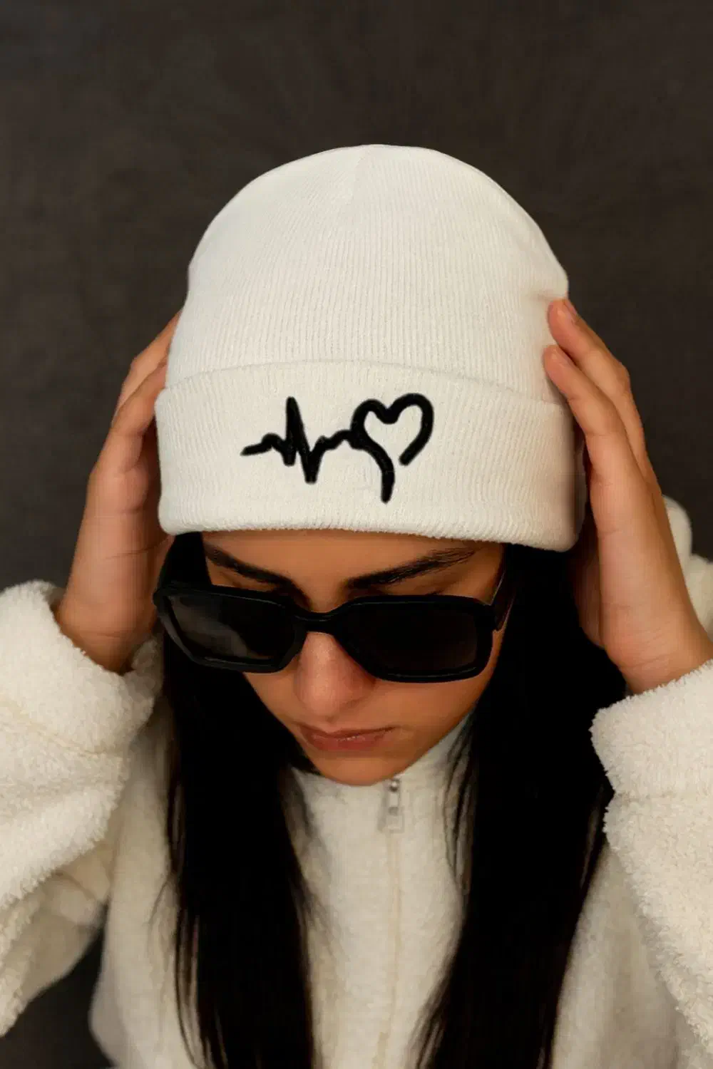 کلاه دخترانه گلدوزی شده|لباس|تهران, اختیاریه|دیوار