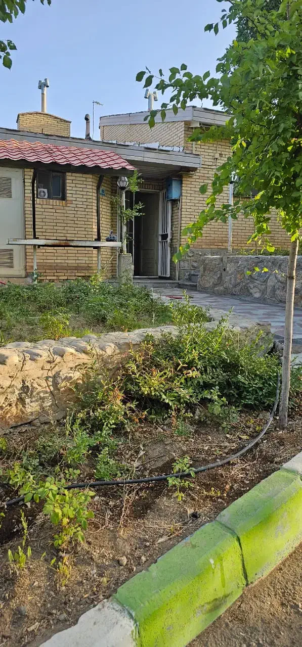 ویلاه دهکده زیبای تفریحی چادگان . زاینده رود|اجارهٔ کوتاهمدت ویلا و باغ|داران, |دیوار