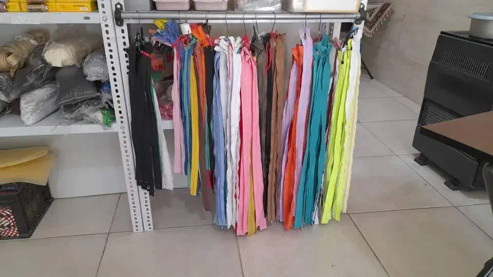 انواع زیپ با قیمت ۵ درصد زیر فاکتور|لوازم خیاطی و بافتنی|شاهینشهر, شهرک گلدیس|دیوار