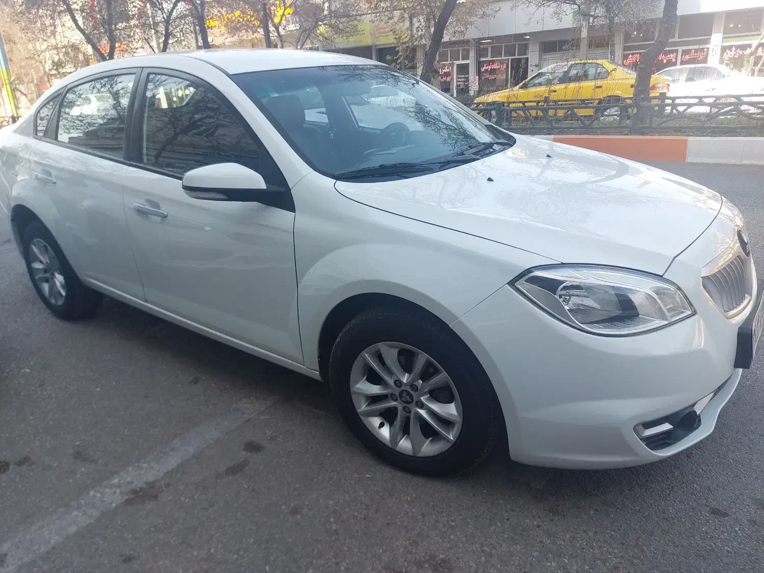 برلیانسh330 دنده|خودرو سواری و وانت|اردبیل, |دیوار