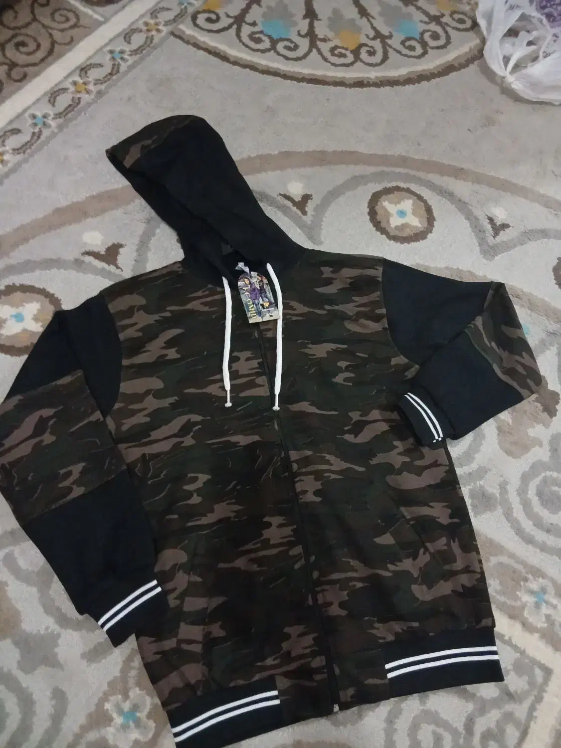 نونو|لباس|ایلام, |دیوار