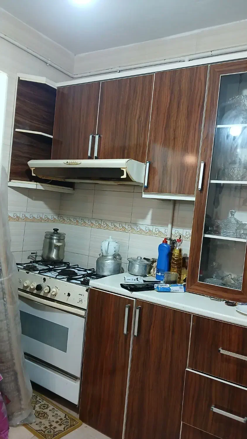 کابینت کارکرده|کتابخانه، شلف، قفسه‌های دیواری|بندر انزلی, آذربایجان|دیوار