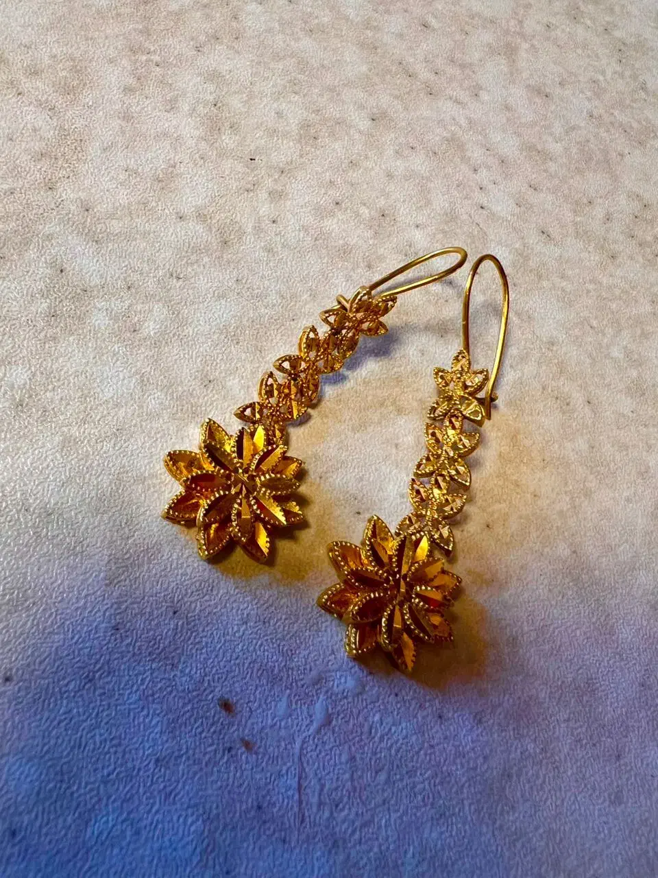 گوشواره طلا نو تقریبا ۷ گرمو ۸۰۰ سوت|جواهرات|تهران, نعمت‌آباد|دیوار