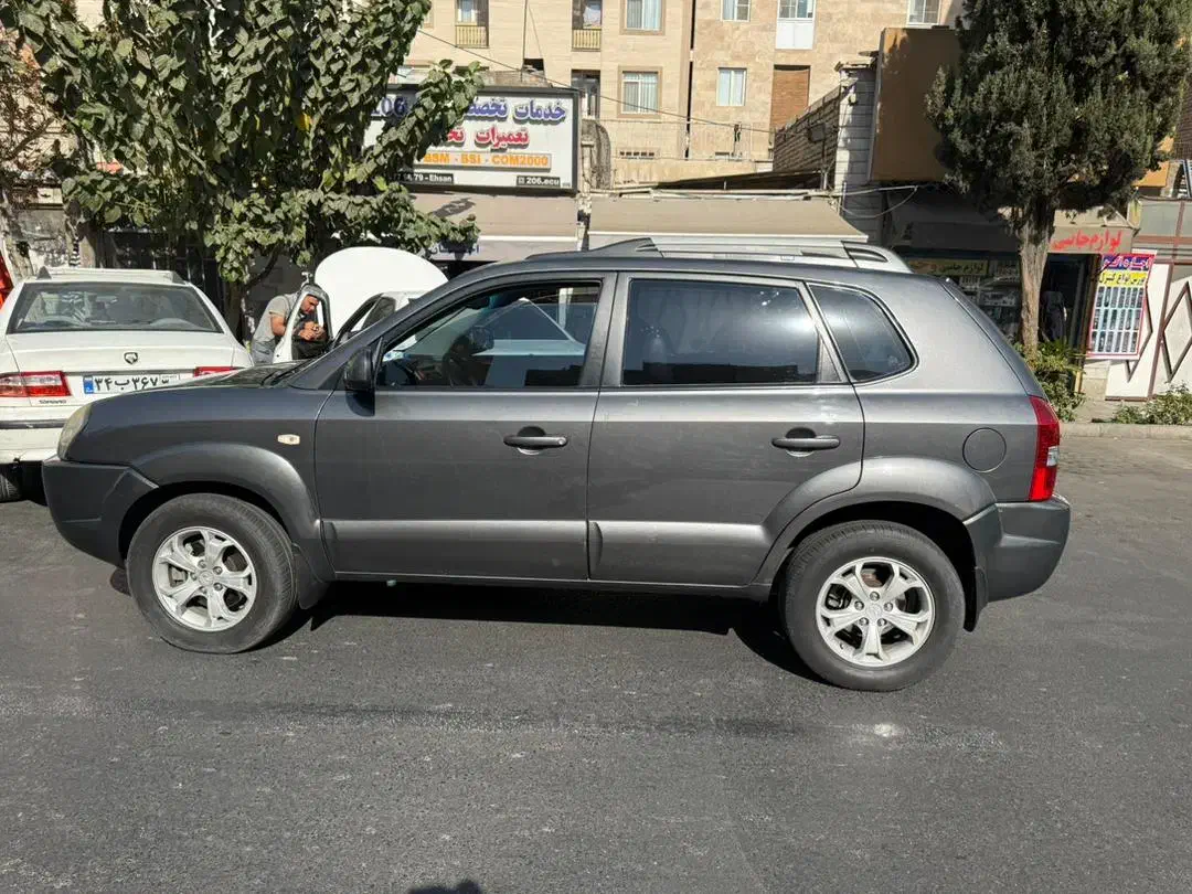 توسان 2010|خودرو سواری و وانت|تهران, صاحب الزمان|دیوار