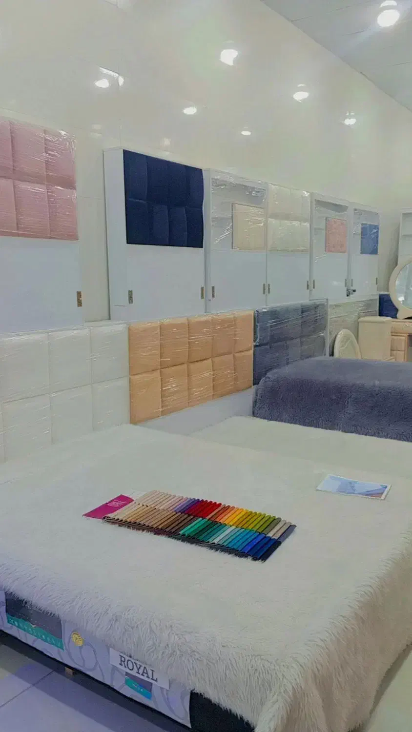 تخت ۱ نفره چراغدار پارچه ای جلو پارچه|تخت و سرویس خواب|رامهرمز, |دیوار