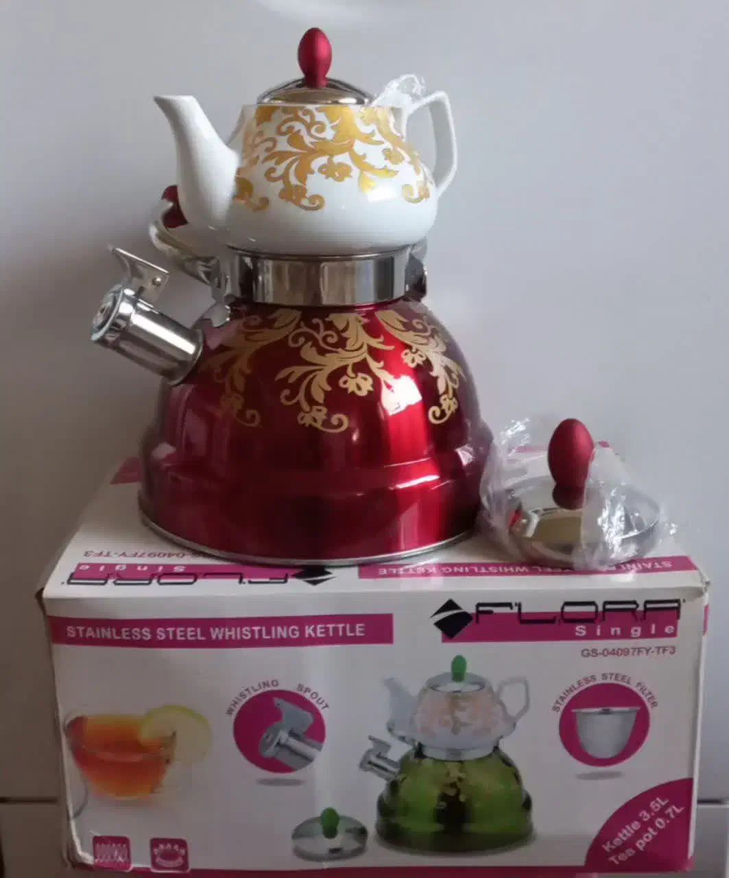 قوری و کتری سوت زن رنگی مارک فلورا|قوری، کتری، قهوهساز دستی|نجفآباد, طالقانی|دیوار