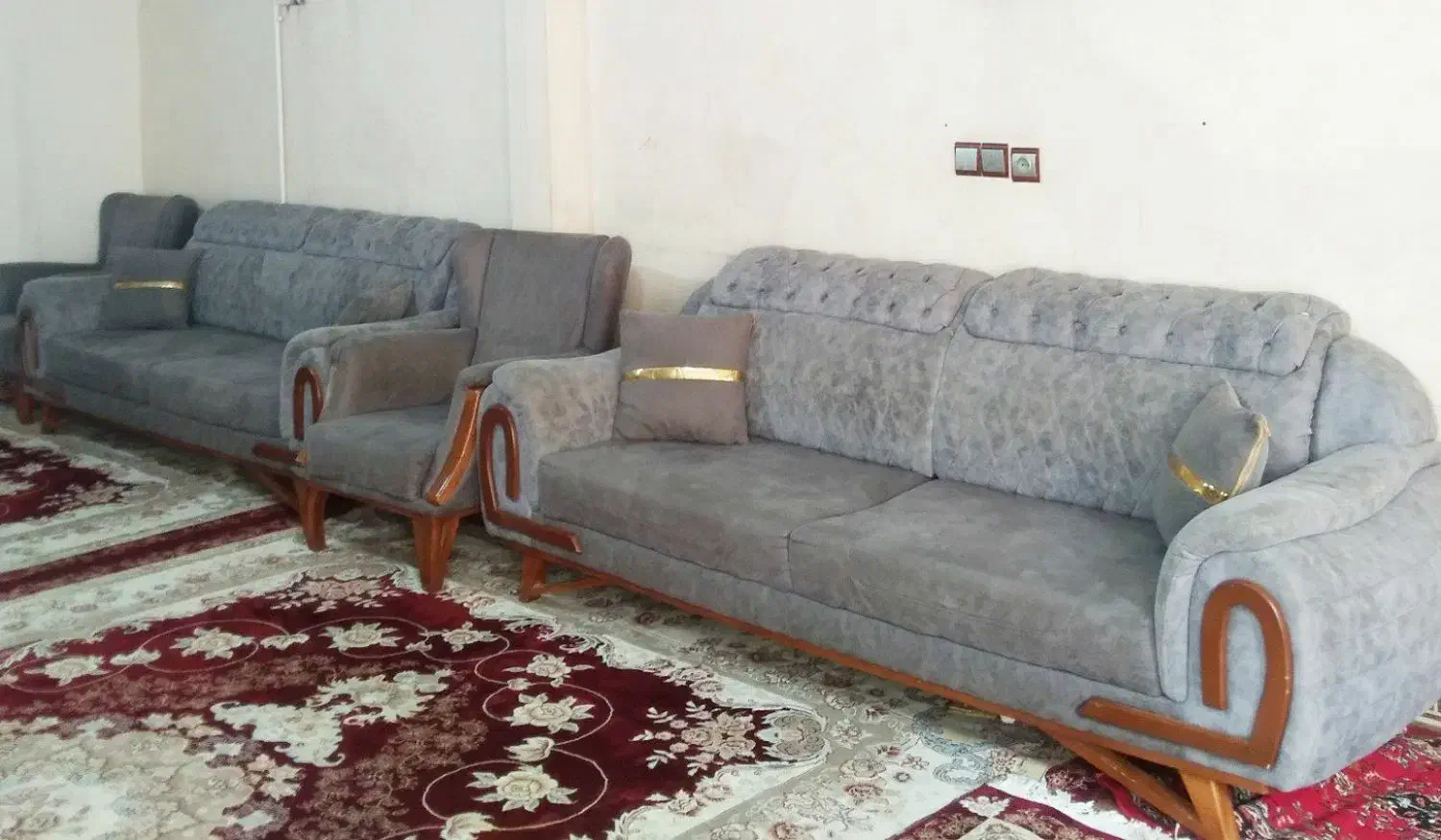 یک دست مبل آنتیک راحتی ، ۸ نفره با عسلی کامل|مبلمان خانگی و میز عسلی|بروجرد, |دیوار