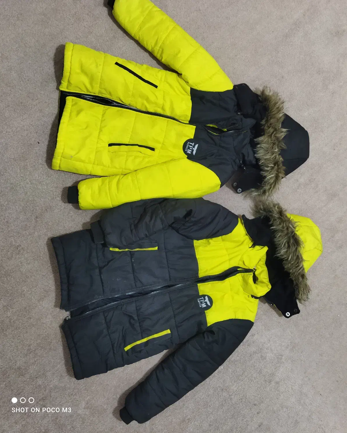 کاپشن|لباس|شیراز, گلشن|دیوار