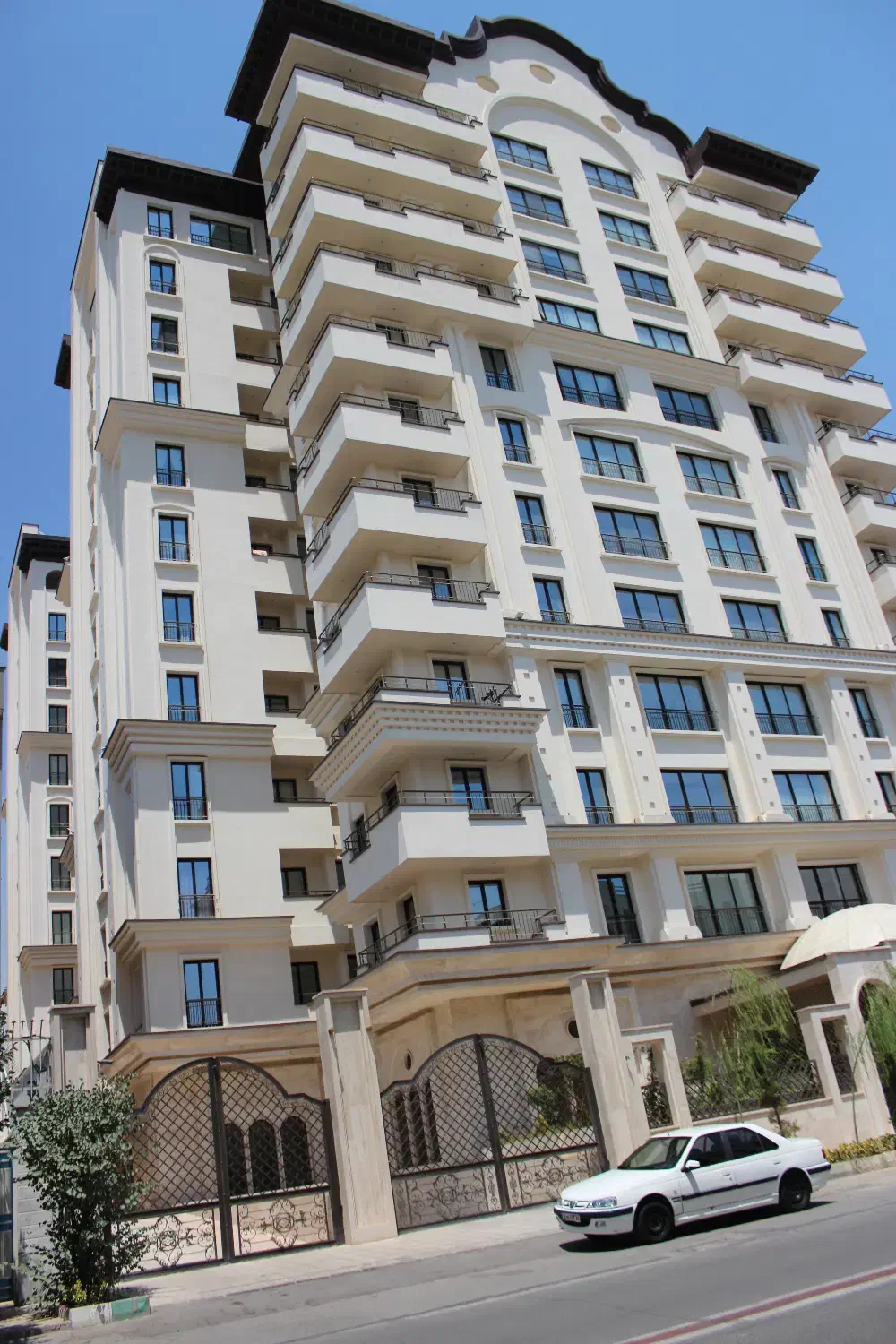 رهن و اجاره سه خوابه114متری لوکس در نمای برج ترنج