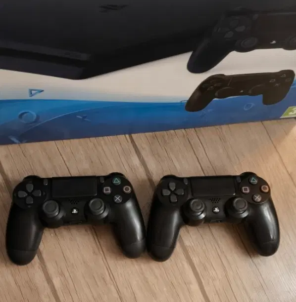 ps4 slim 1tb 2DualShock|کنسول، بازی ویدئویی و آنلاین|شیراز, تاچارا|دیوار