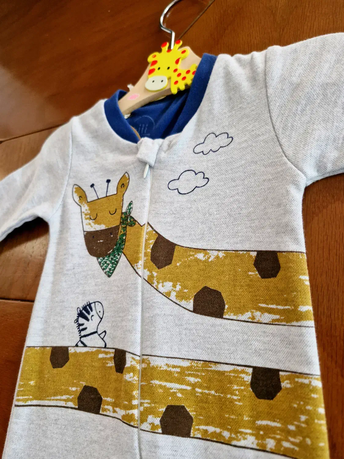 لباس نوزادی|کفش و لباس بچه|آمل, |دیوار