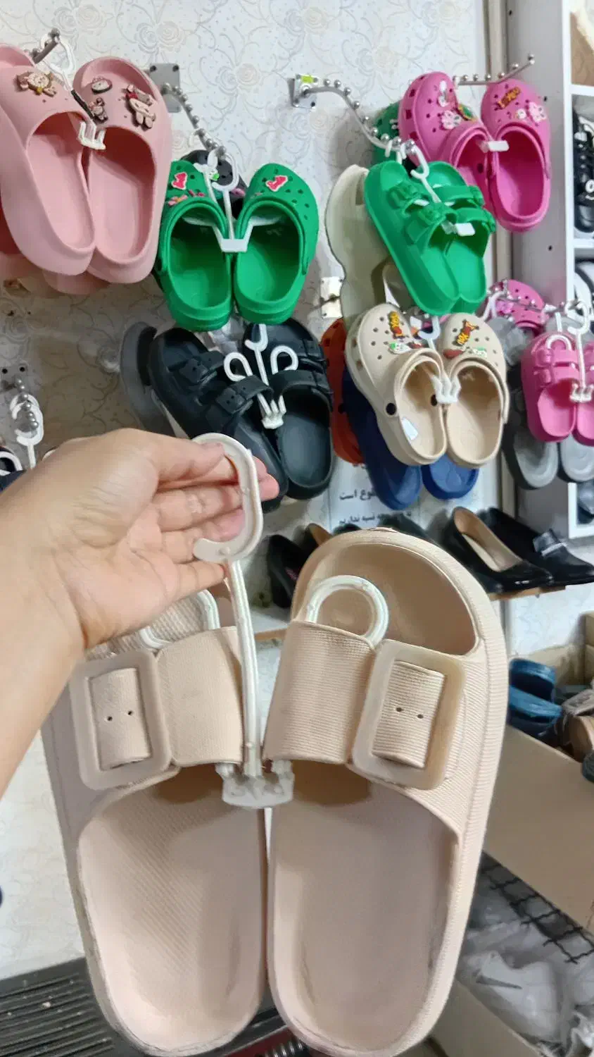 دمپایی ها|کیف، کفش، کمربند|سبزوار, امیر کبیر|دیوار