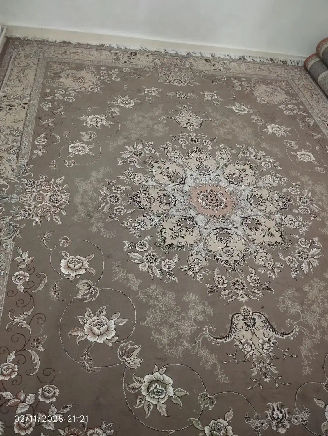 فرش 12متری گردویی|فرش|خرم‌آباد, |دیوار