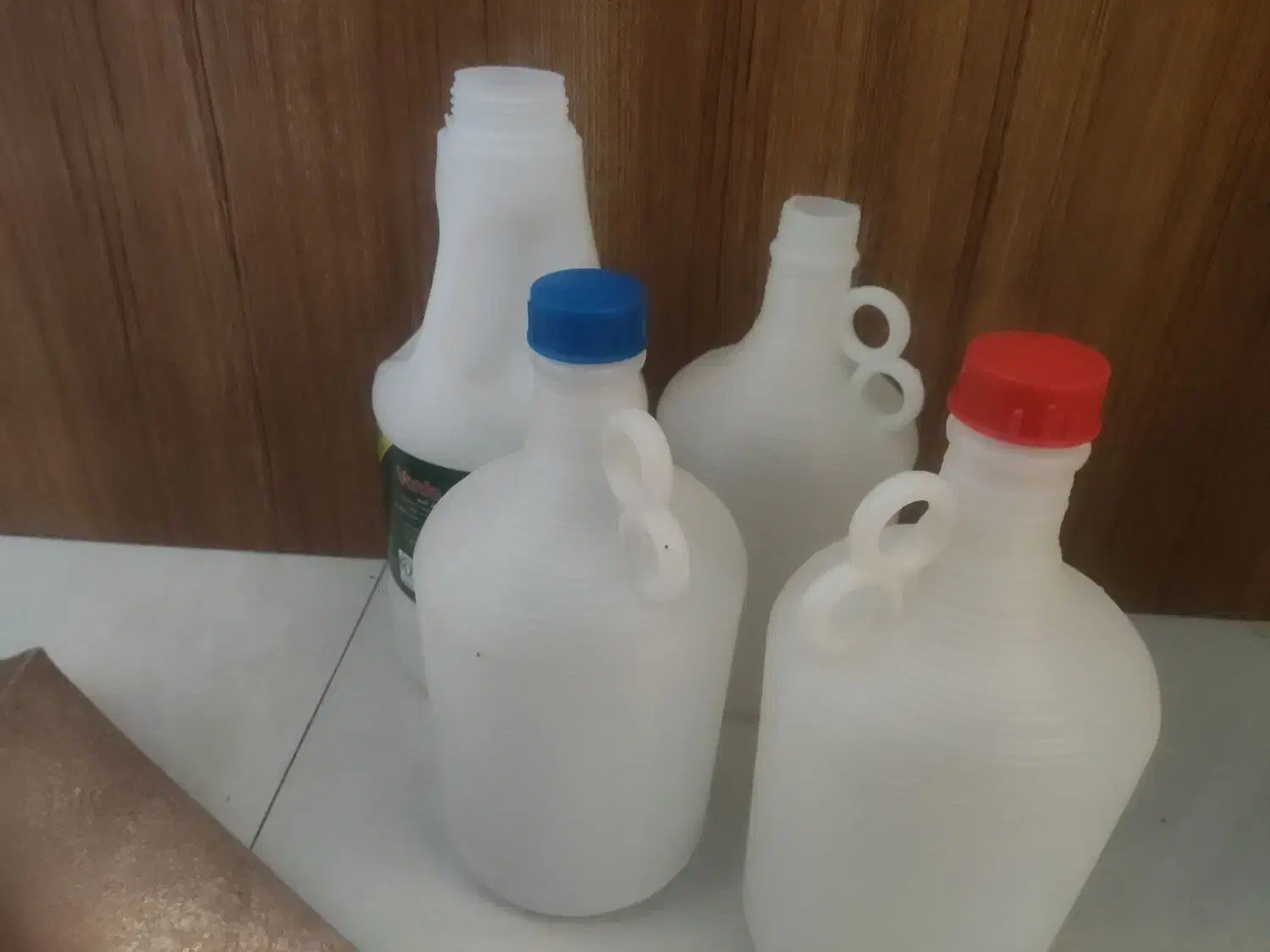 دبه های آب و عرقیجات کوچک|ظروف نگهدارنده، پلاستیکی، یک‌بارمصرف|تبریز, |دیوار