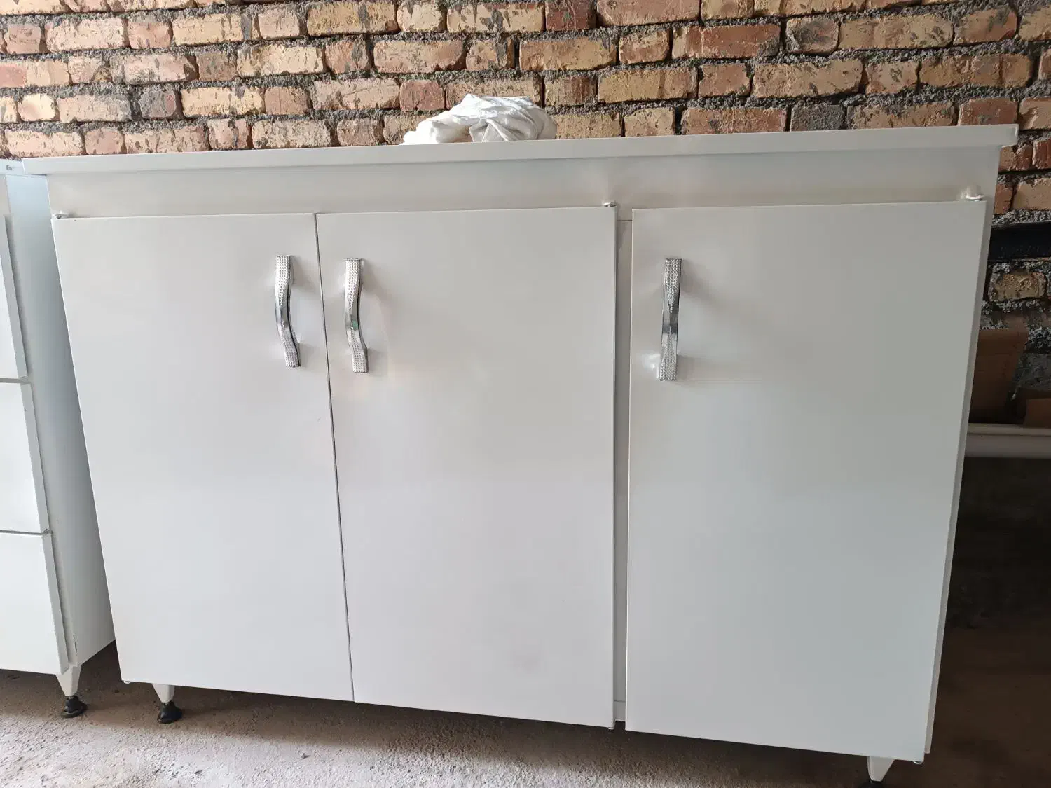 کابینت ۳ در|جاکفشی، کمد، دراور|جوانرود, |دیوار