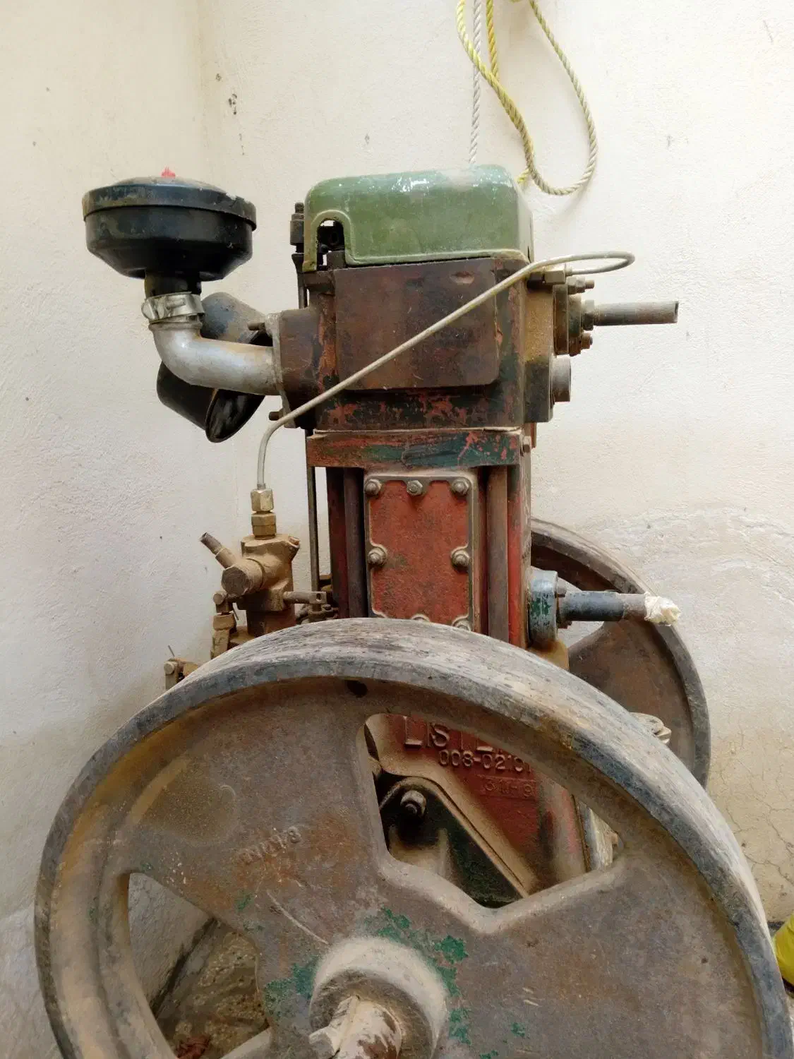 لیستر|ماشین‌آلات صنعتی|بهار, |دیوار