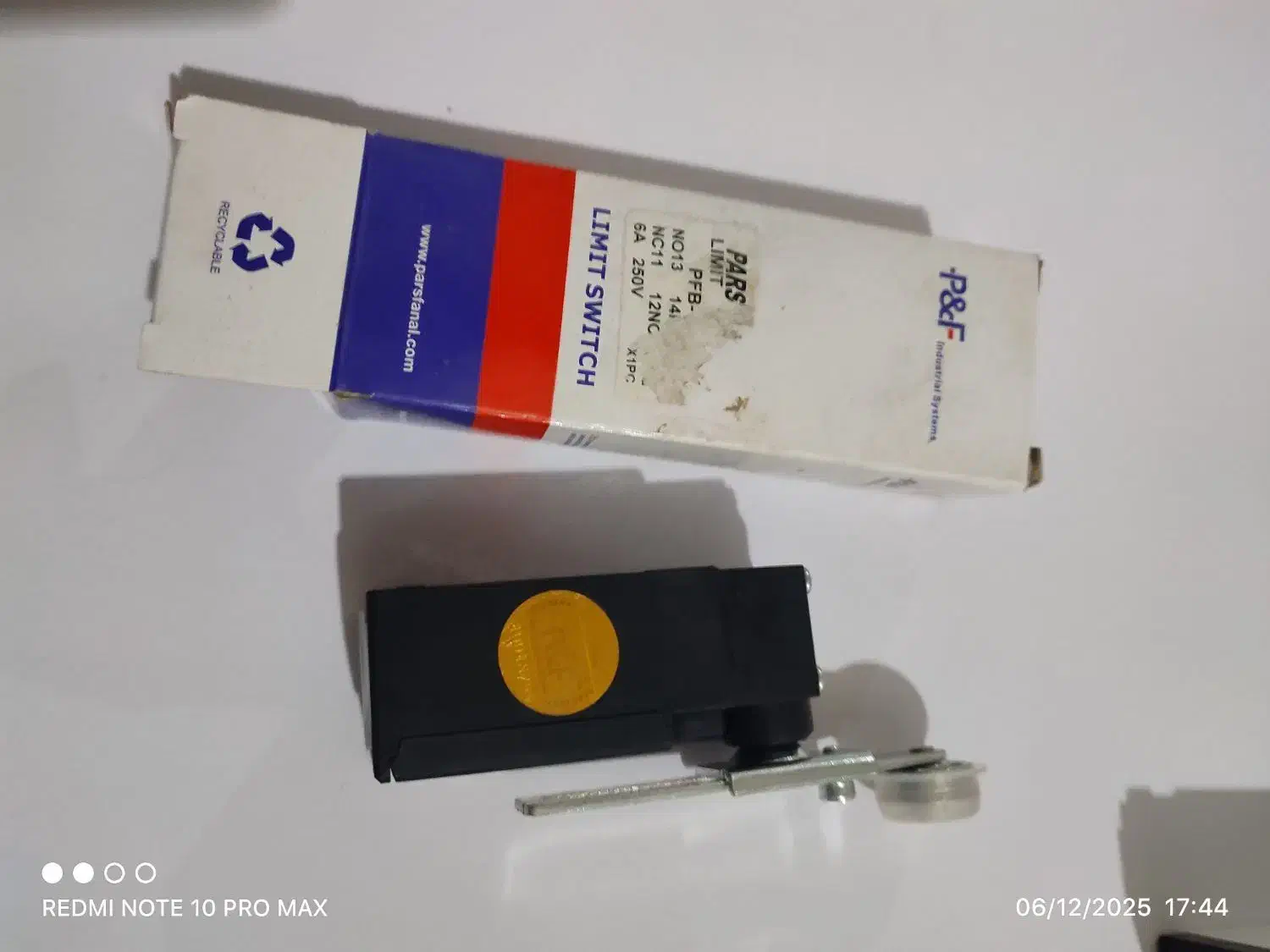 میکروسویچ اسانسور وشیربرقی قطع کن پنو ماتیک بادی|ابزارآلات|پیرانشهر, |دیوار