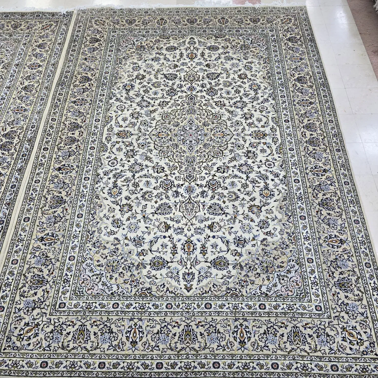 فرش جفت 9 متری کاشان کرم طوسی دستبافت|فرش|تهران, ونک|دیوار