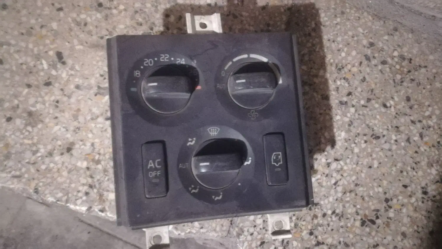 قطعات ولووFH|قطعات یدکی و لوازم جانبی|بروجرد, |دیوار