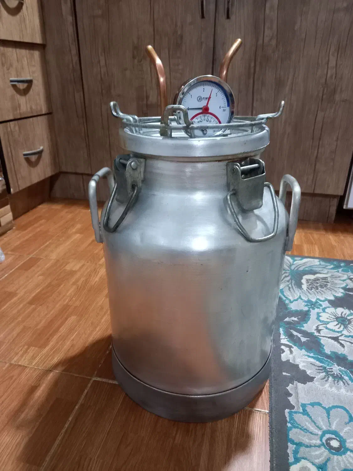 گلاب گیر|ظروف پختوپز|بندر انزلی, ساحل قو|دیوار