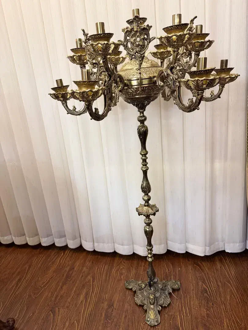 کنار سالنی برنجی|لوستر و چراغ آویز|تبریز, |دیوار