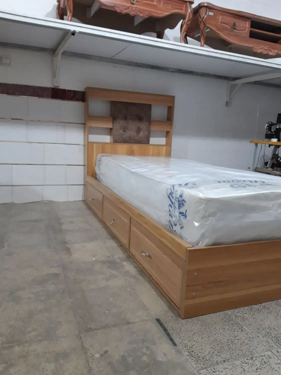 تخت 1 نفره ،|تخت و سرویس خواب|نظرآباد, نظرآباد|دیوار