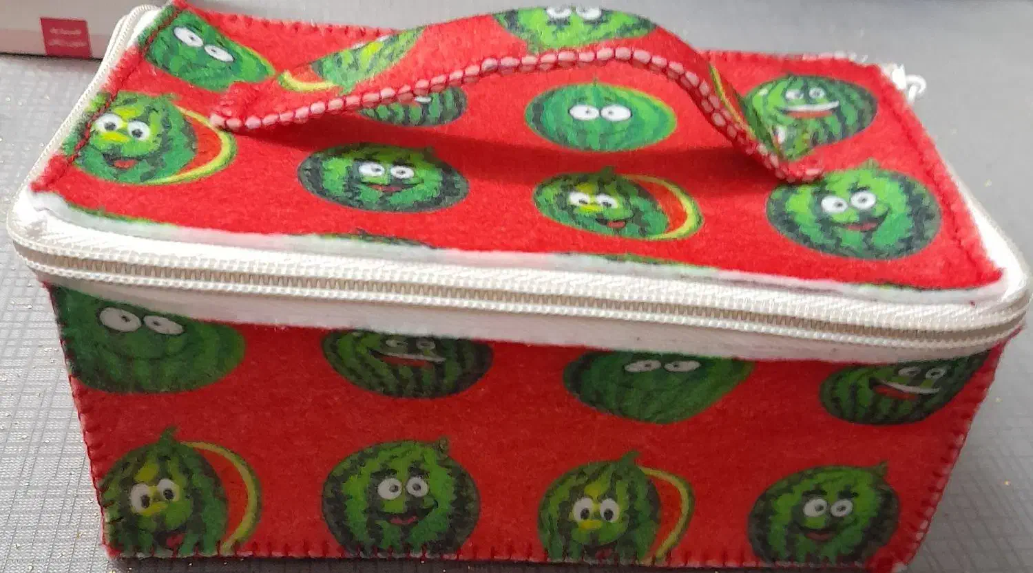 کیف ارایشی چمدانی، کتابی دست دوززیباشیک بادوام|کیف، کفش، کمربند|زنجان, |دیوار