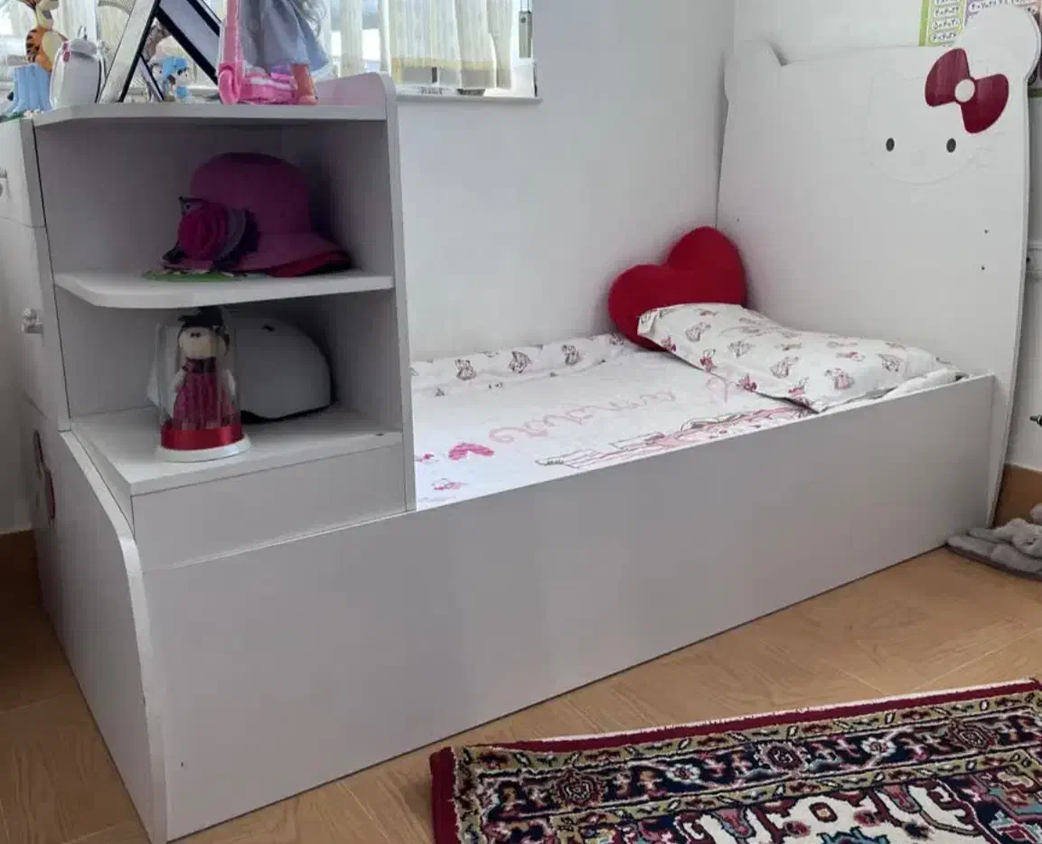 سرویس خواب کودک و نوجوان طرح کیتی|تخت و سرویس خواب|مراغه, |دیوار