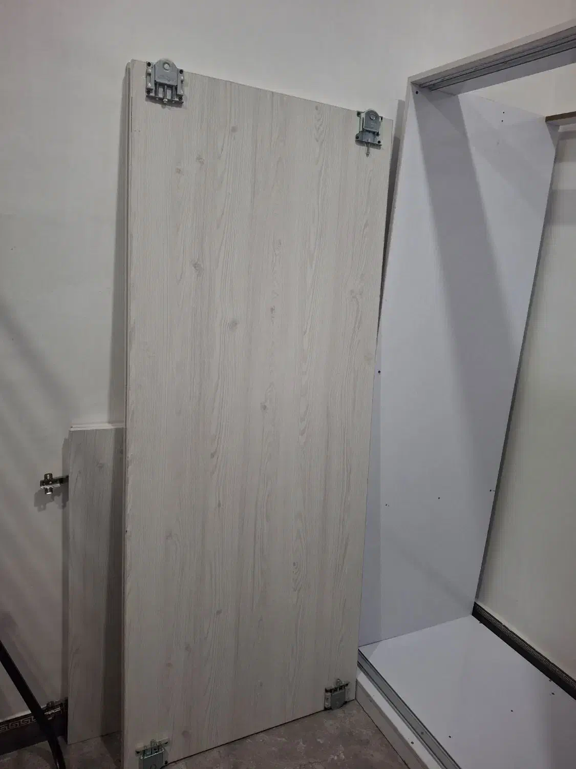 کمد دیواری  عکس جنبه تزئینی دارد|جاکفشی، کمد، دراور|آبادان, |دیوار