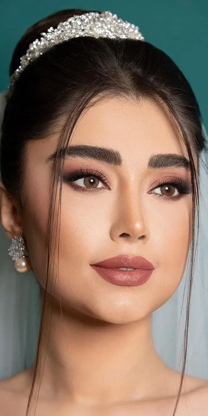 آموزش تخصصی میکاپ پر درآمد ترین لاین آرایشی|خدمات آرایشگری و زیبایی|بروجرد, |دیوار