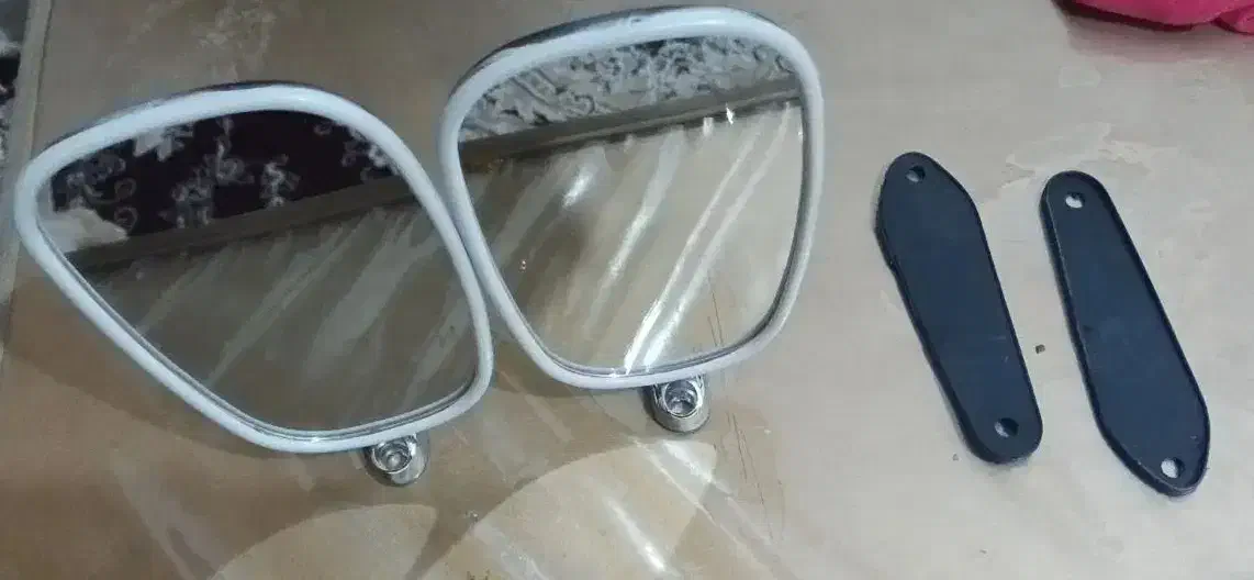 وسایل منزل و چند وسیله خودرو|تلویزیون و پروژکتور|دورود, |دیوار